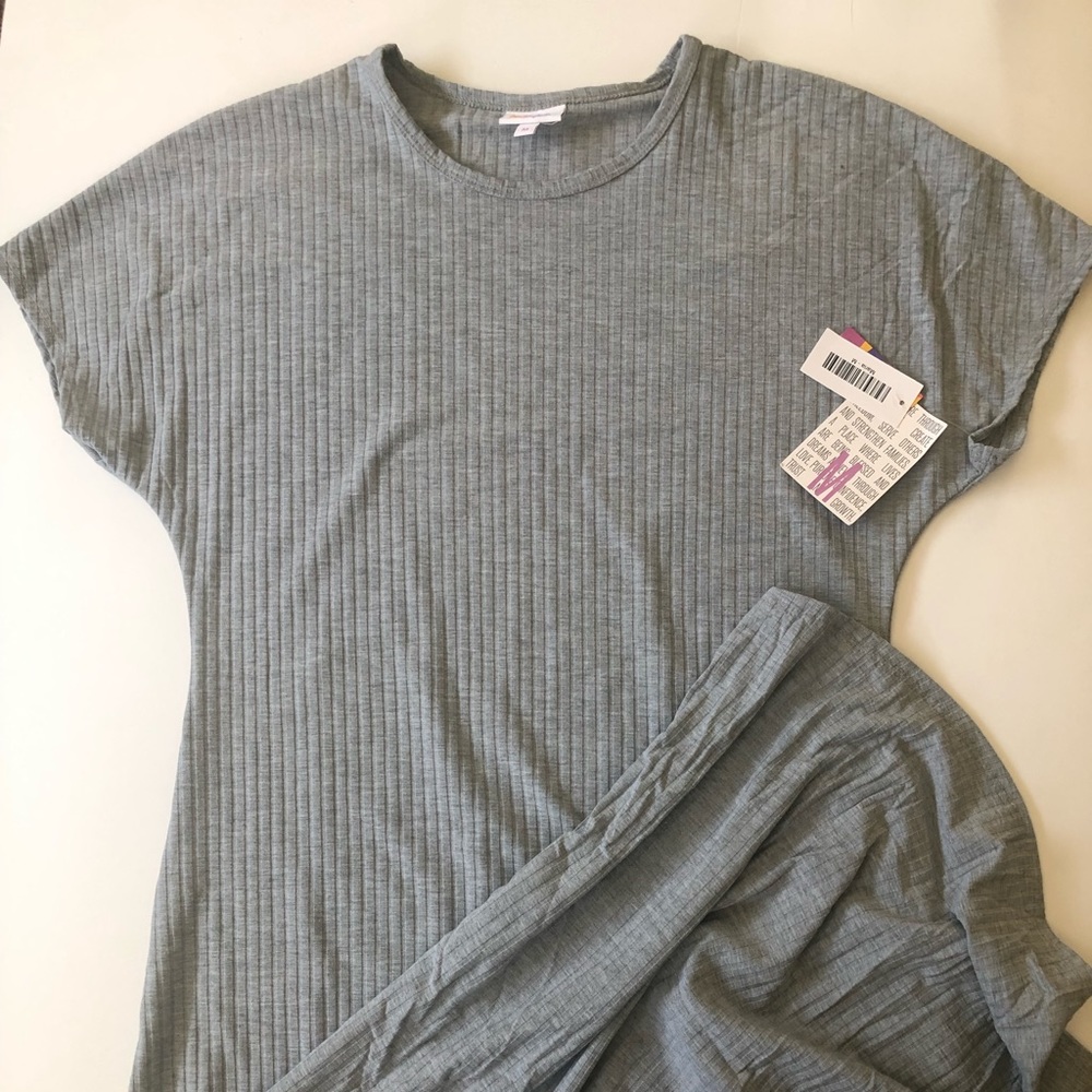 Solid grey ribbed LuLaRoe Maria